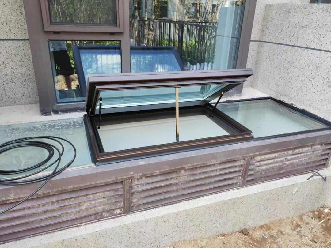 Por que você deve instalar uma clarabóia elétrica em casa?